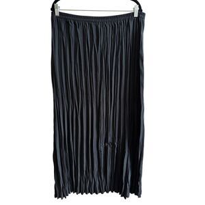 Babette San Francisco Women's Sz Large Black Accordion Pleated Skirt‎ GUC